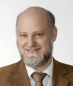 Fritz Herzog - Wolkersdorf NÖ - Pionier erneuerbare Energie
Pionier der Erneuerbaren Energie aus Wolkersdorf im Weinviertel, engagiert sich seit 2 Jahrzehnten insbesondere im Bereich Windkraft, Fotovoltaik, E-Mobilität und nun Akkutechnik.