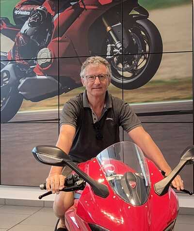 Fritz Binder-Krieglstein
Vor über 10 Jahren wurde Binder-Krieglstein als „Urgestein“ der Energiewende in Österreich bezeichnet.