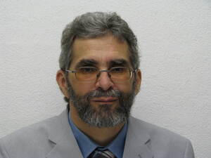 Roland Mösl - Gründer der PEGE - Salzburg
Roland Mösl - der Gründer von Planetary Engineering Group Earth - widmet sein Leben neuen Konzepten und Erfindungen um die Menschheit ins Zeitalter der Solarenergie zu führen.